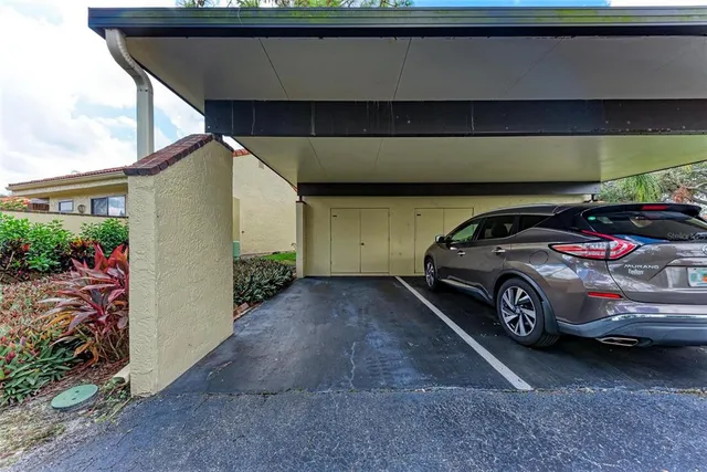 $300,000 | 5362 Huntingwood Court, Unit 16, Sarasota, FL 34235