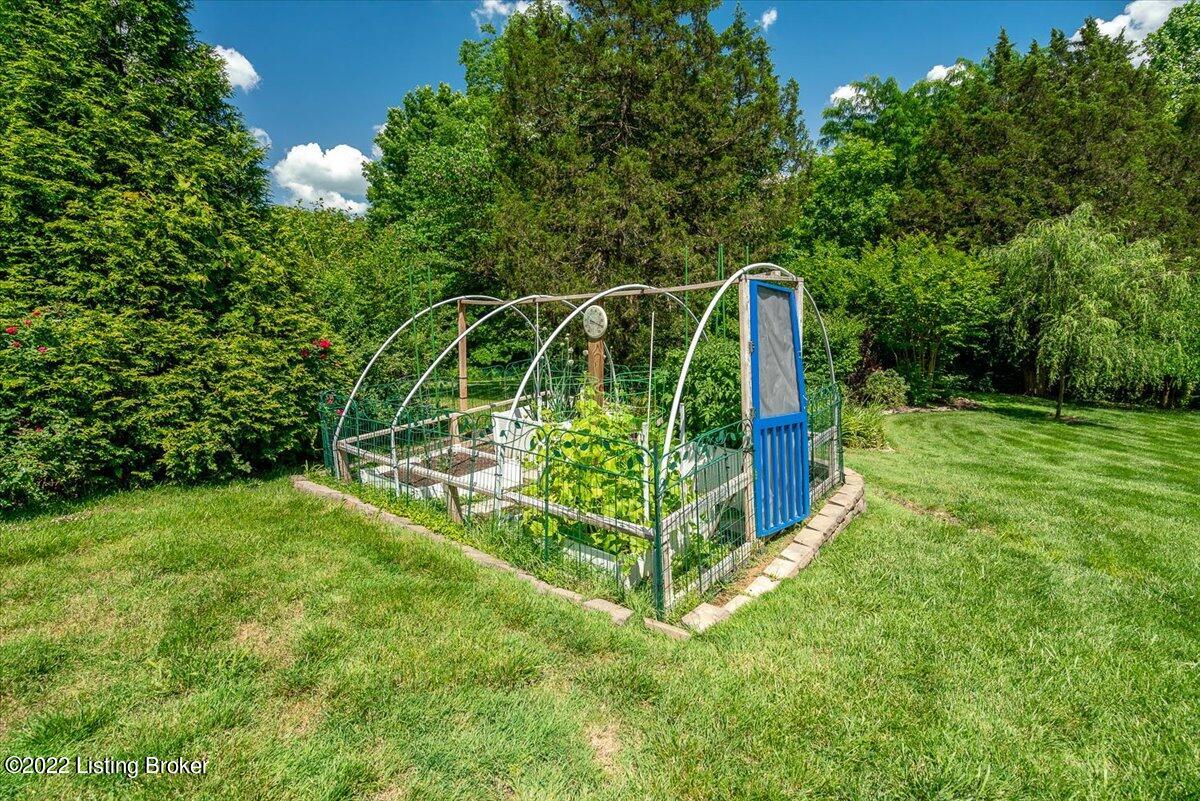 10406 Stone School Road Prospect, KY 40059 - Photo 66 of 77 Grow plants in this garden all year!
