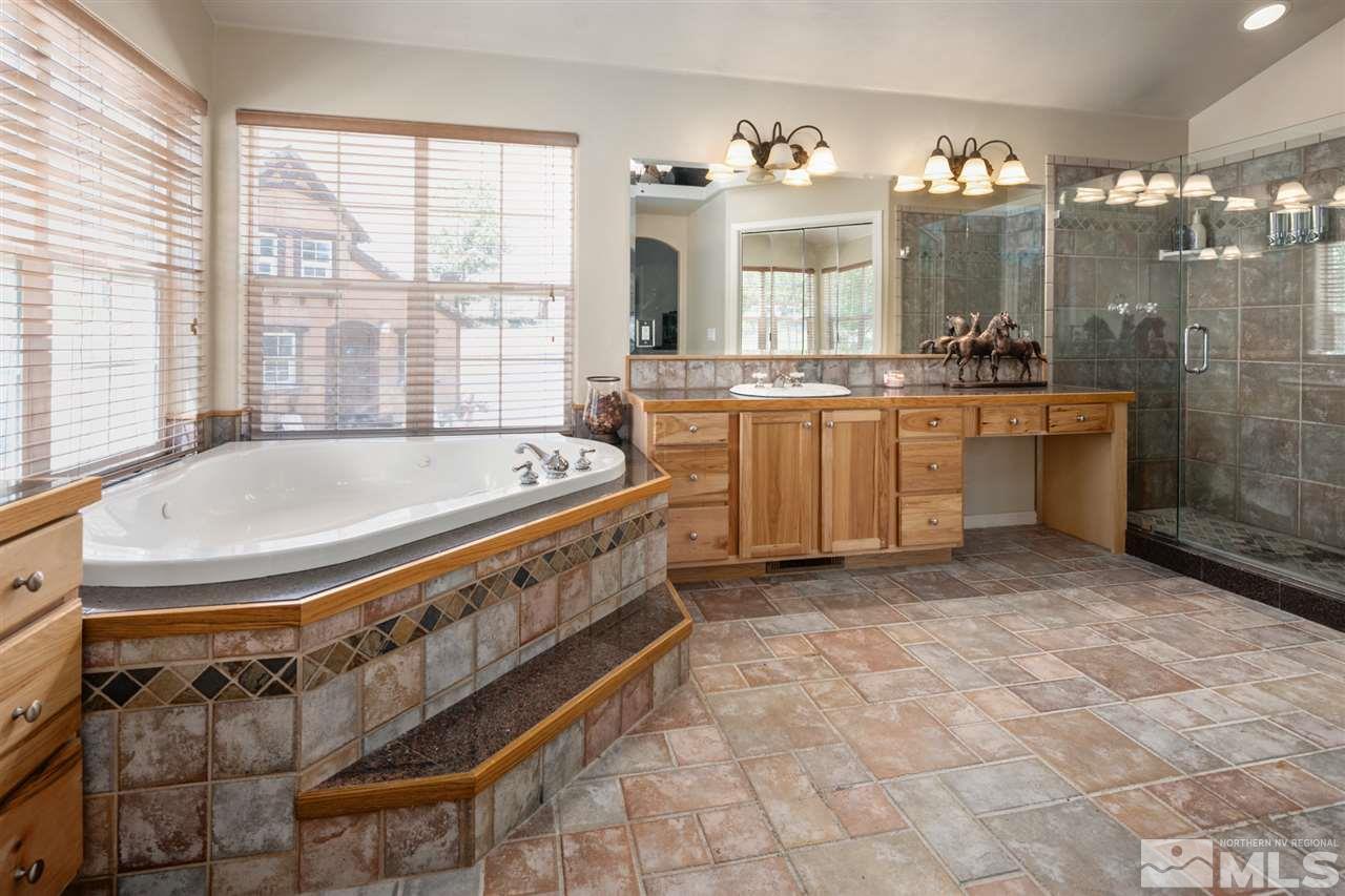 805 Thoroughbred Circle Reno, NV 89508 - Photo 14 of 40 Photo 14