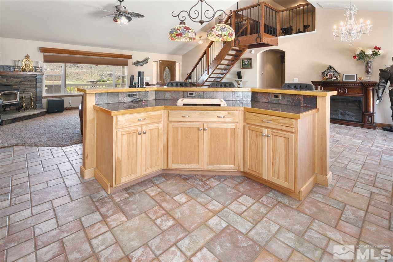 805 Thoroughbred Circle Reno, NV 89508 - Photo 6 of 40 Photo 6