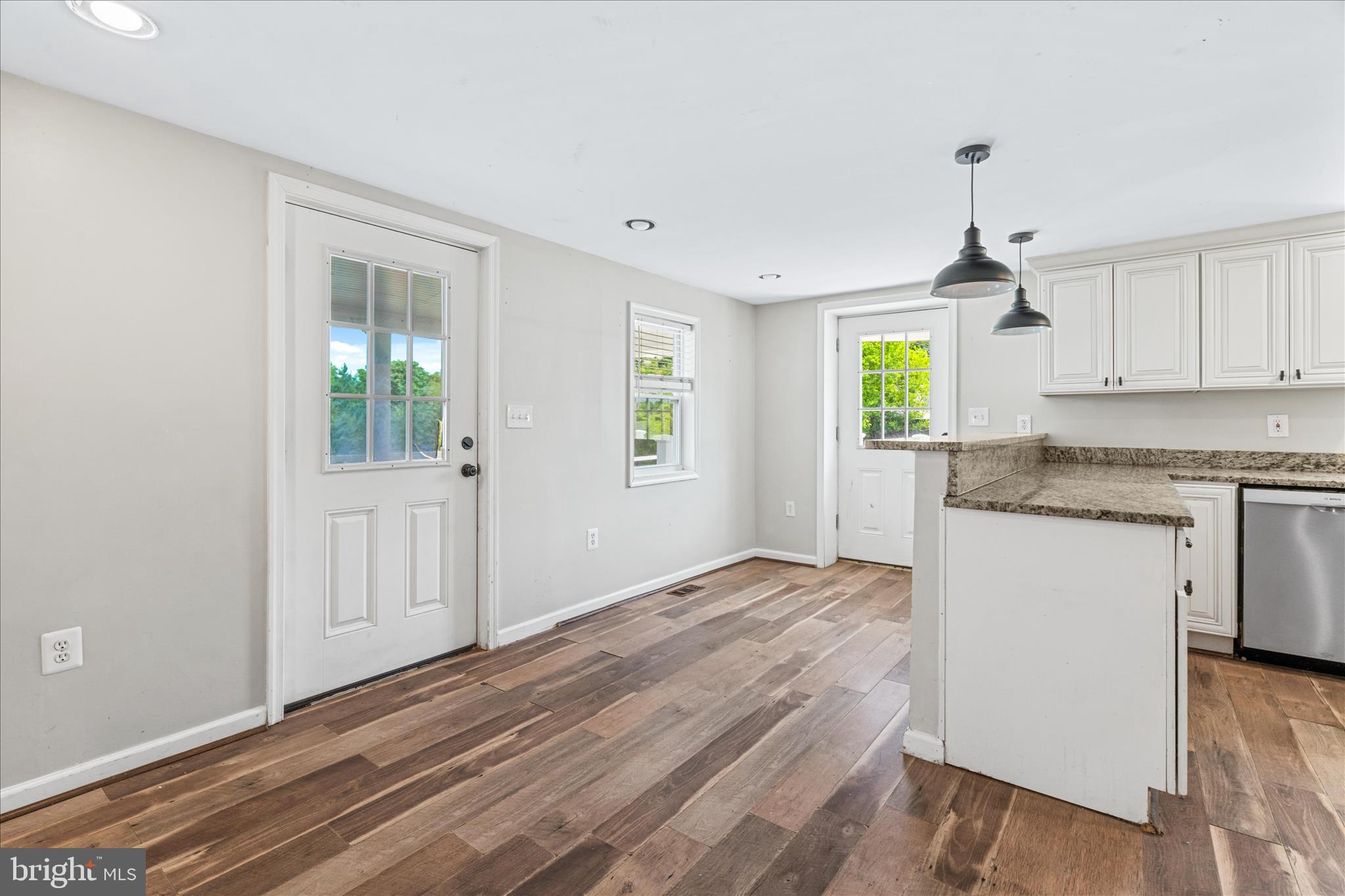 20219 Locust Grove Road Rohrersville, MD 21779 - Photo 9 of 46 Welcoming Kitchen