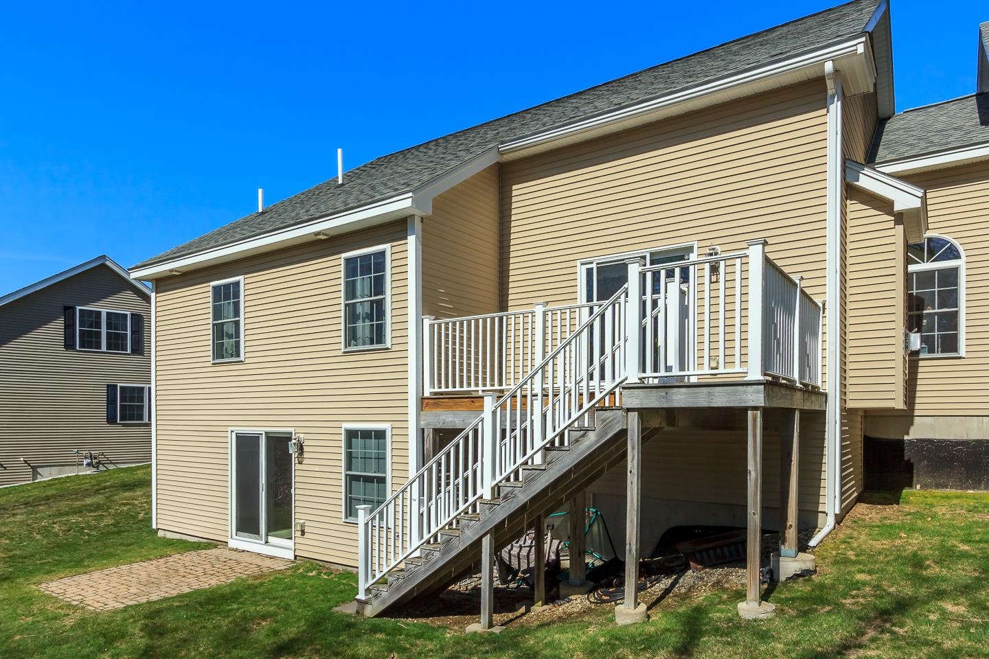 29 Shaker Hill Road Hooksett, NH 03106 - Photo 36 of 44