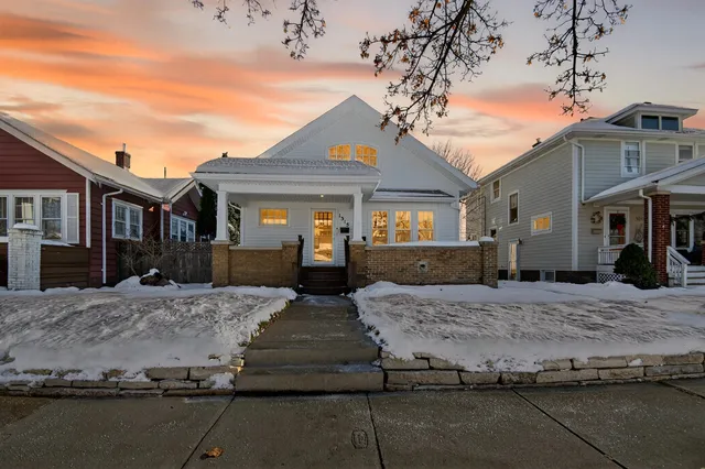 $299,500 | 1315 Arthur Avenue, Racine, WI 53405