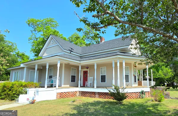 $225,000 | 225 North Kennedy Street, Metter, GA 30439