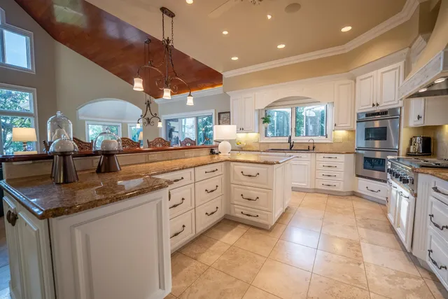 $2,500,000 | 32592 Juniper Road, Chatfield, MN 55923