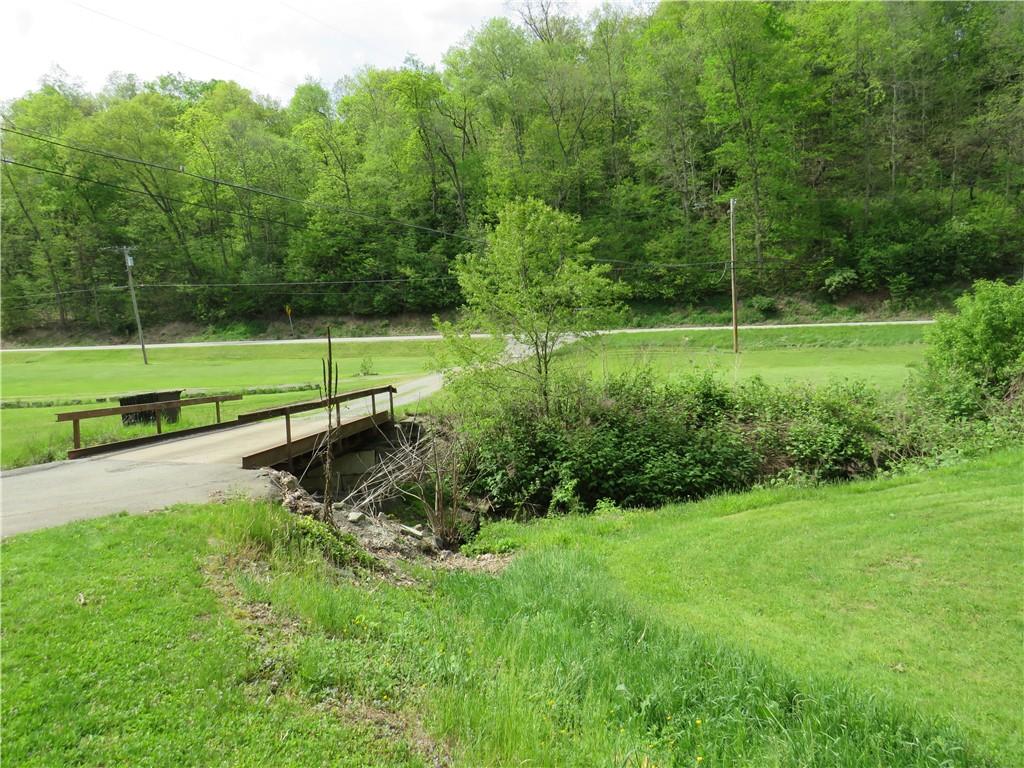 1412 Millerstown Road Tarentum, PA 15084 - Photo 4 of 28 Gallery Image 4