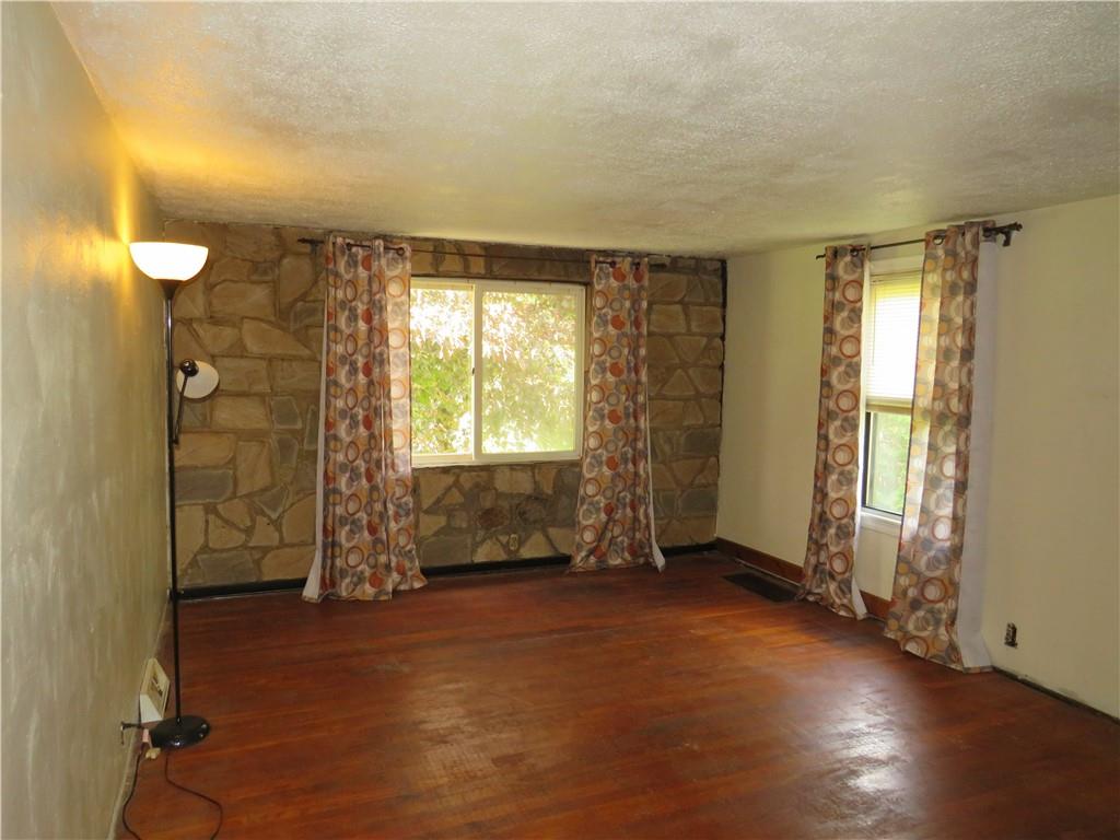 1412 Millerstown Road Tarentum, PA 15084 - Photo 7 of 28 Gallery Image 7