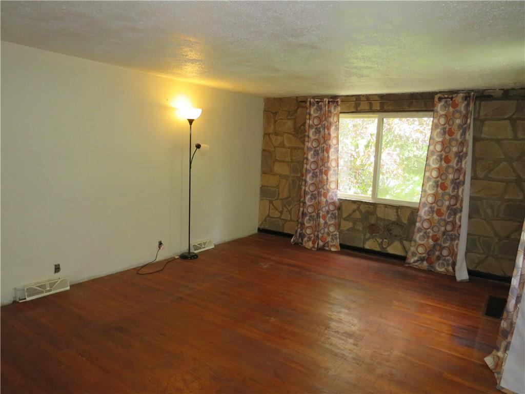 1412 Millerstown Road Tarentum, PA 15084 - Photo 8 of 28 Gallery Image 8
