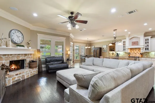 $529,900 | 19551 Sandhill Lane, Flint, TX 75762