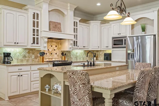 $529,900 | 19551 Sandhill Lane, Flint, TX 75762