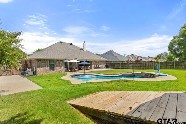 $529,900 | 19551 Sandhill Lane, Flint, TX 75762