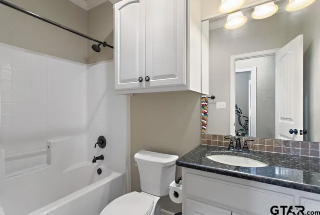 $529,900 | 19551 Sandhill Lane, Flint, TX 75762