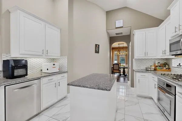 $3,200 | 2345 Fountain Gate Drive, Little Elm, TX 75068