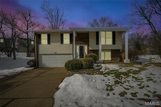 $335,000 | 857 Village Meadow Drive, Ballwin, MO 63021