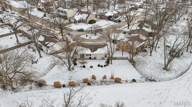 $335,000 | 857 Village Meadow Drive, Ballwin, MO 63021