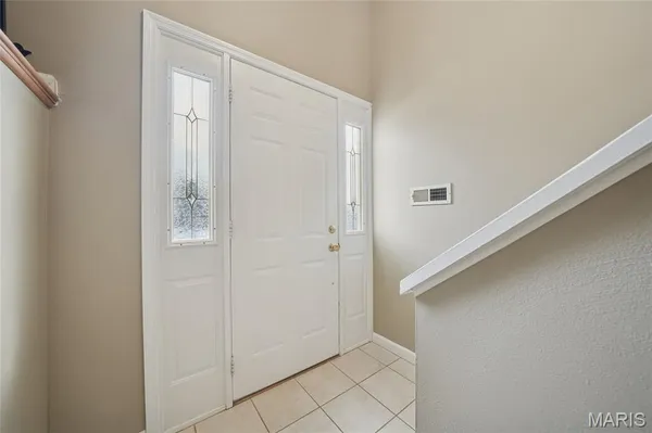 $325,000 | 857 Village Meadow Drive, Ballwin, MO 63021