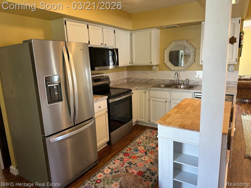409 Lake Street Howell, MI 48843 - Photo 8 of 21