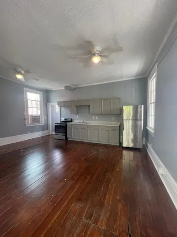 $3,825 | 121 Smith Street, Unit 5, Charleston, SC 29403