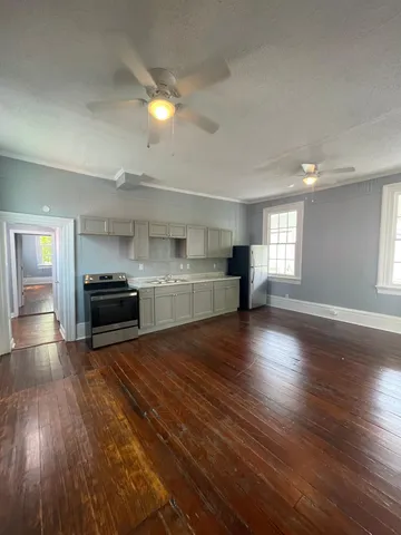 $3,825 | 121 Smith Street, Unit 5, Charleston, SC 29403
