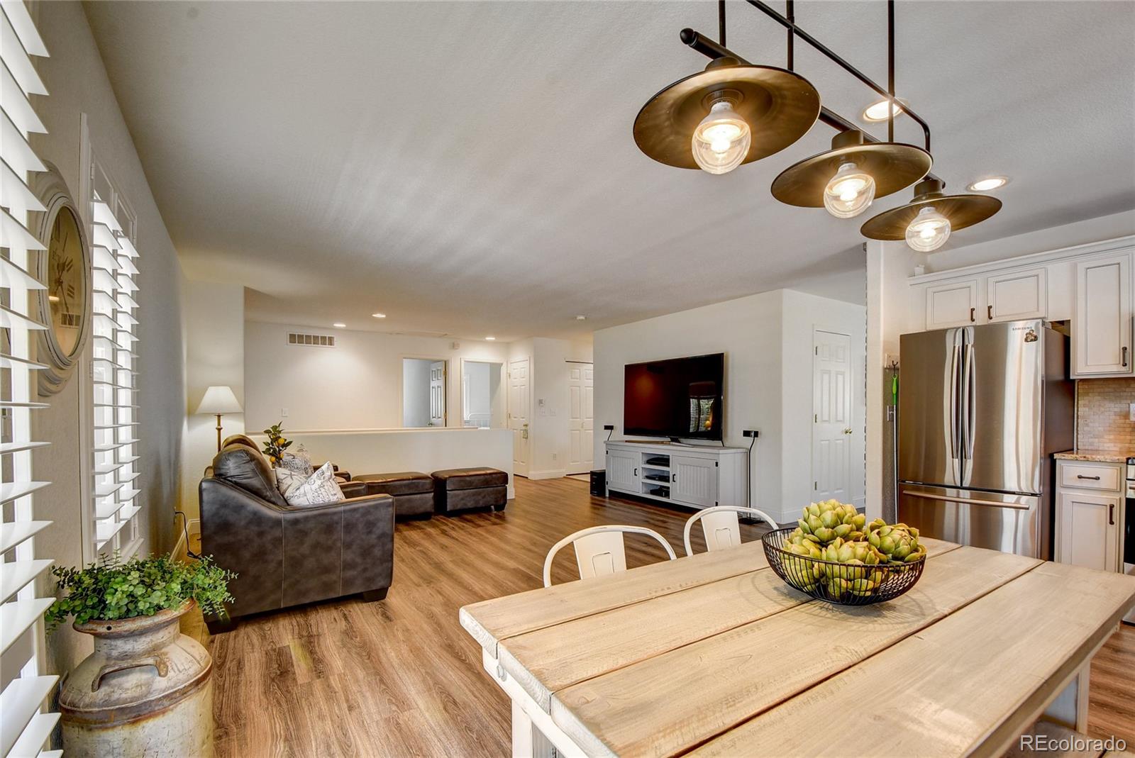 10035 Strathfield Lane Highlands Ranch, CO 80126 - Photo 12 of 37 Gallery Image 12