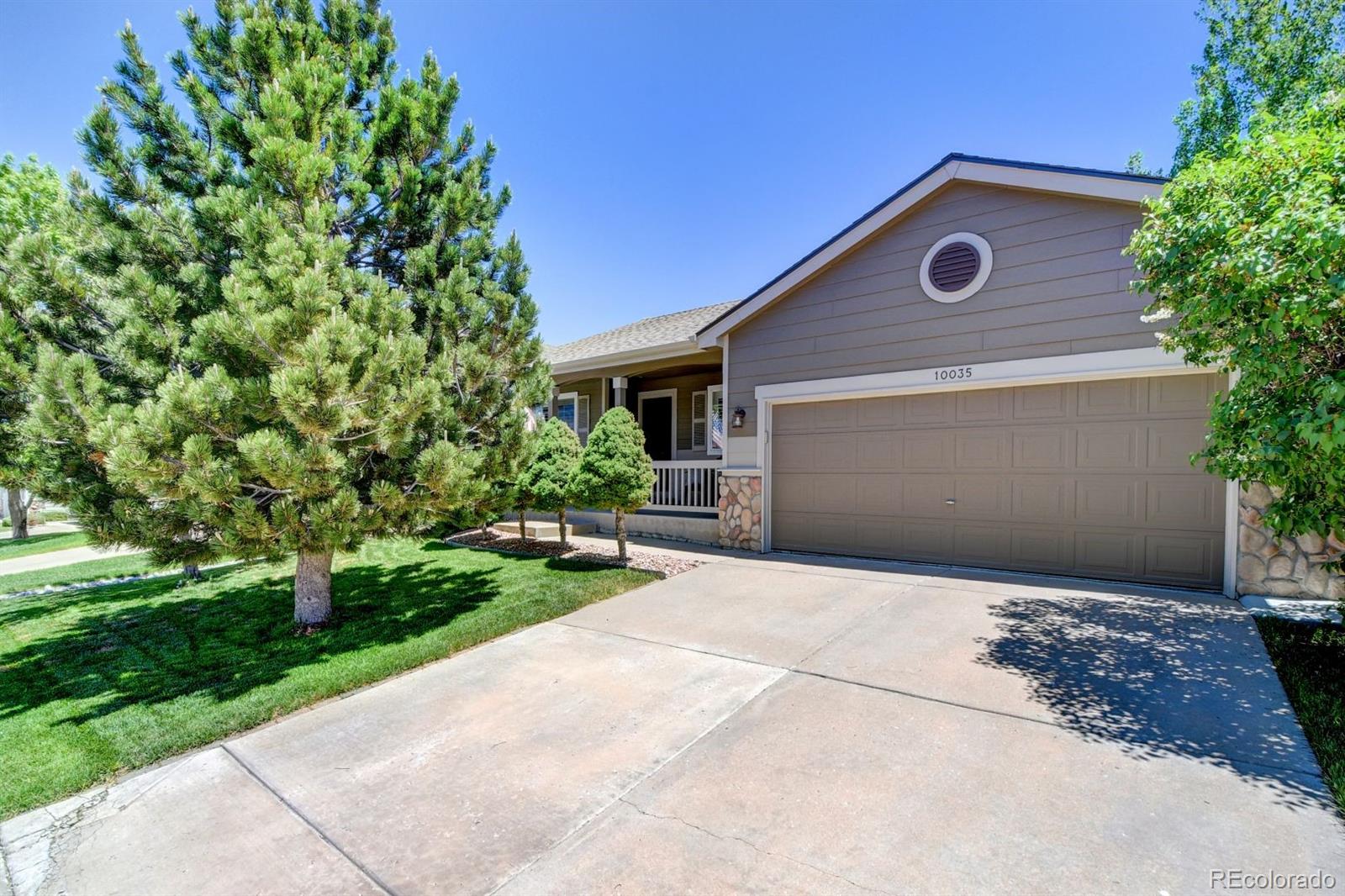 10035 Strathfield Lane Highlands Ranch, CO 80126 - Photo 2 of 37 Gallery Image 2