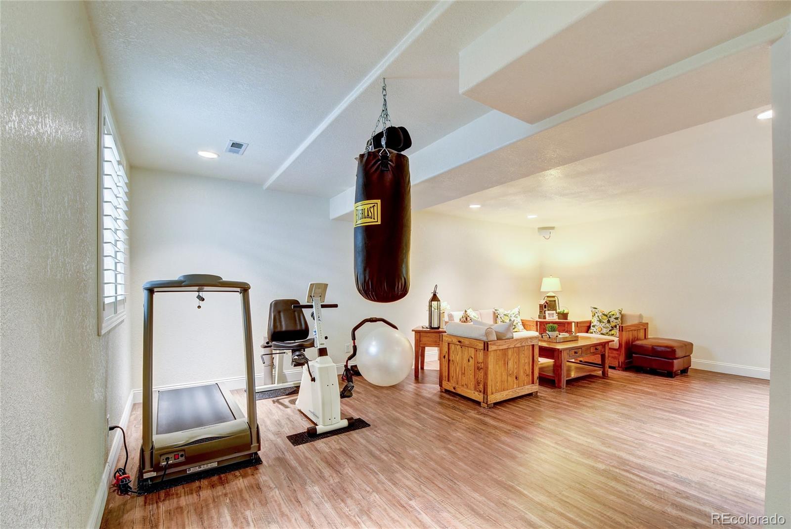 10035 Strathfield Lane Highlands Ranch, CO 80126 - Photo 21 of 37 Gallery Image 21