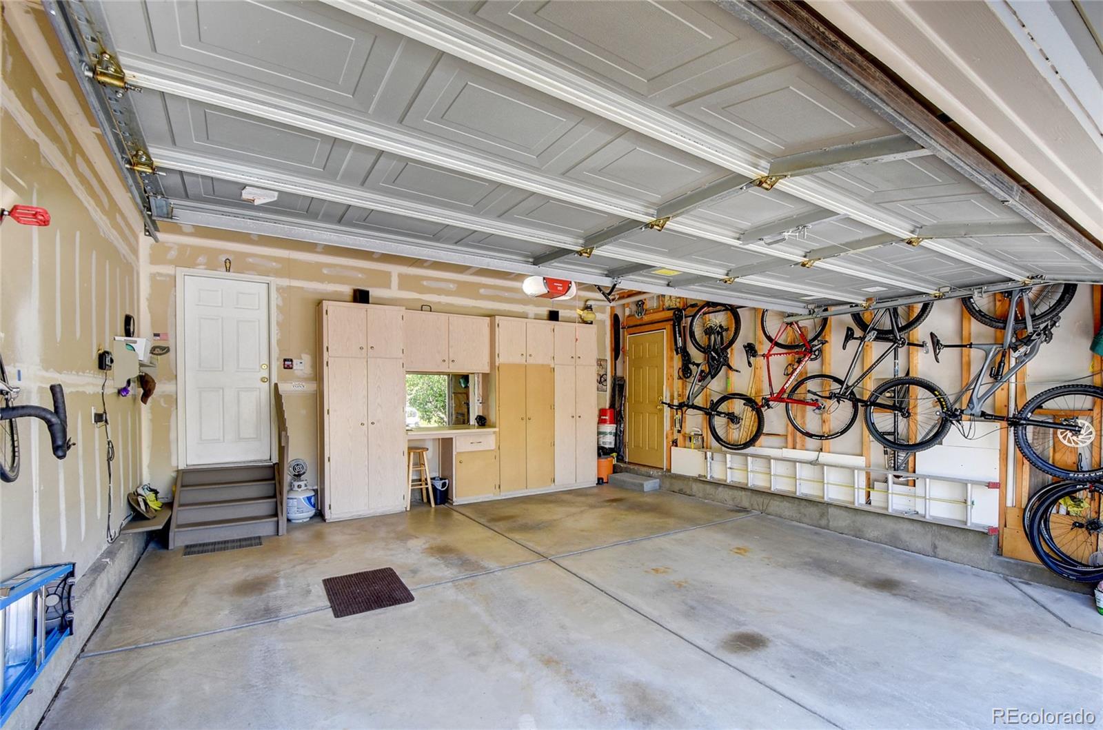 10035 Strathfield Lane Highlands Ranch, CO 80126 - Photo 26 of 37 Gallery Image 26