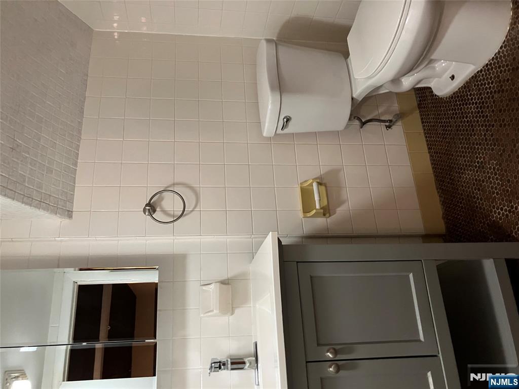 218 8th Street, Unit 1 Fairview, NJ 07022 - Photo 15 of 17