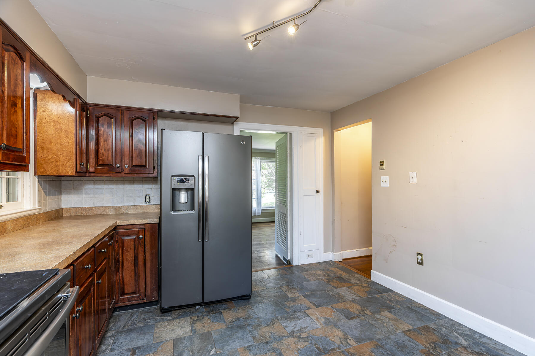 406 Chinoe Road Lexington, KY 40502 - Photo 11 of 36 406chinoe15