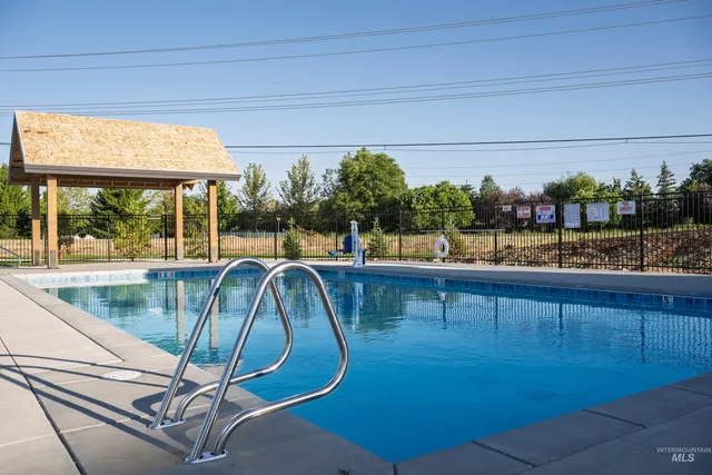 $499,900 | 2162 West Freya Court, Eagle, ID 83616