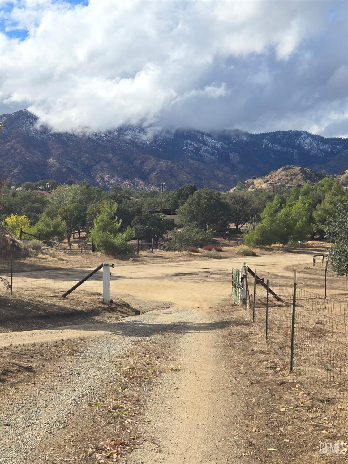 Undisclosed Address Caliente, CA 93518 - Photo 30 of 33 a view of a terrace with a yard