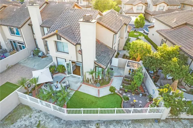 $1,325,000 | 24 Mayfair, Aliso Viejo, CA 92656