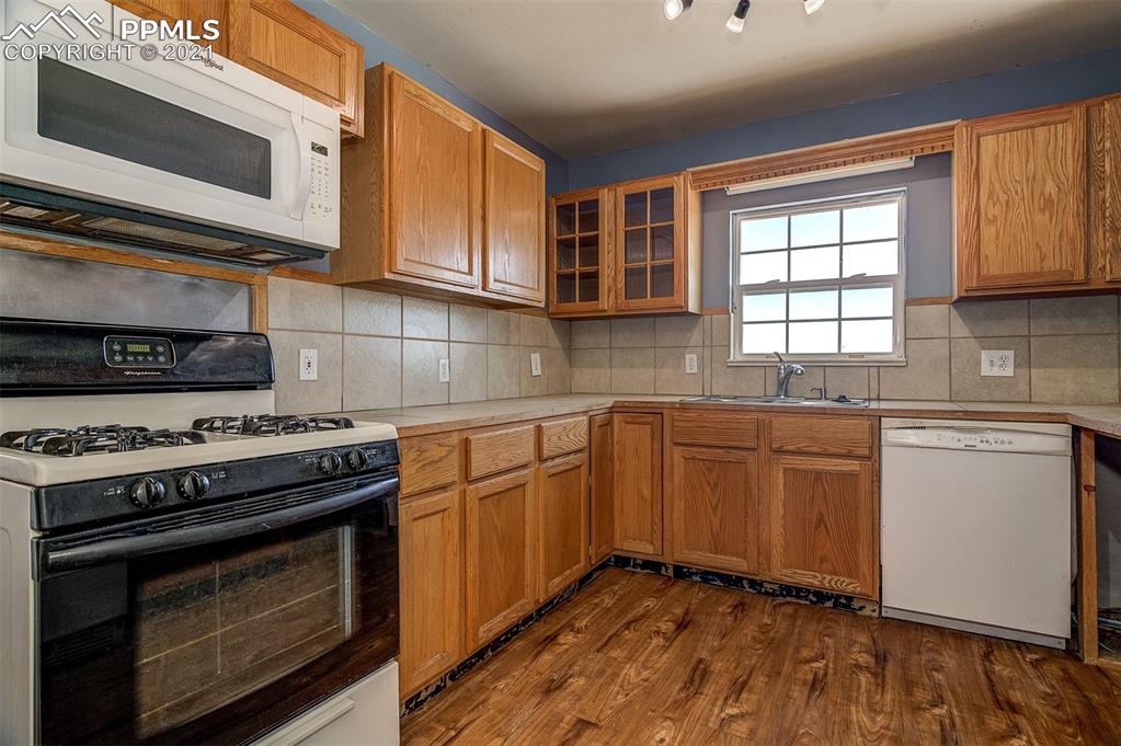 41150 Corona Road Rush, CO 80833 - Photo 2 of 27