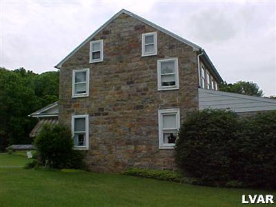 6673 Lime Kiln Road Slatington, PA 18080 - Photo 2 of 30 Gallery Image 2