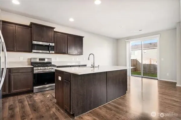 $649,990 | 6930 Oleander Avenue Northeast, Lacey, WA 98516