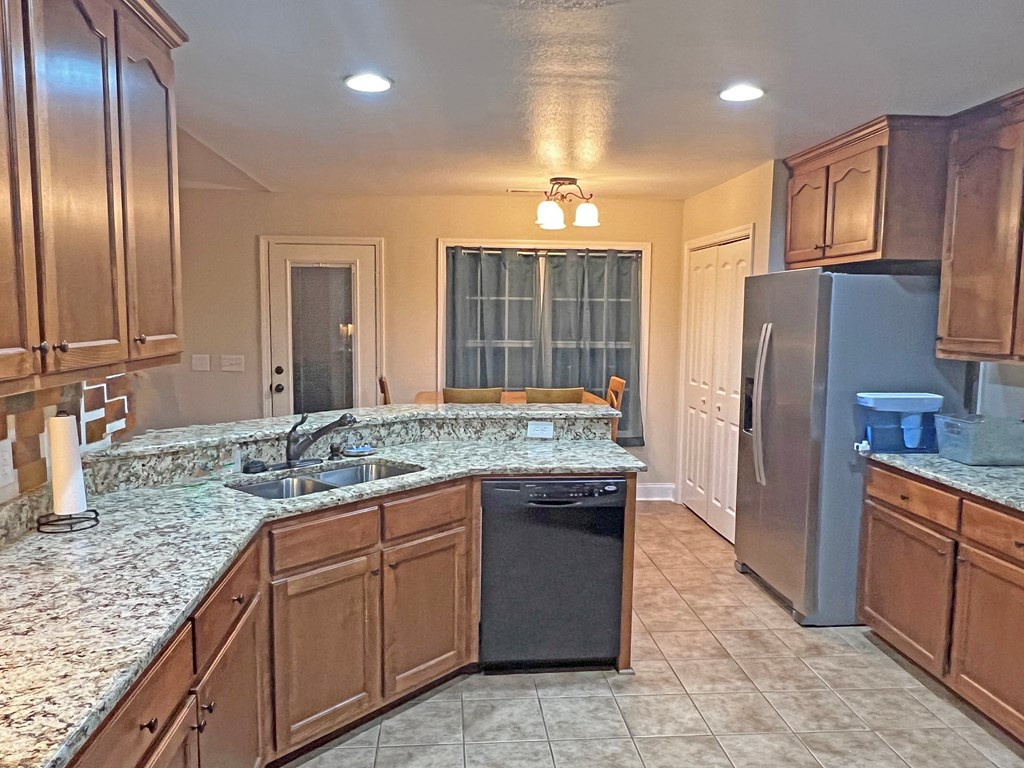 1165 Raccoon Road Sumter, SC 29154 - Photo 4 of 23 Gallery Image 4