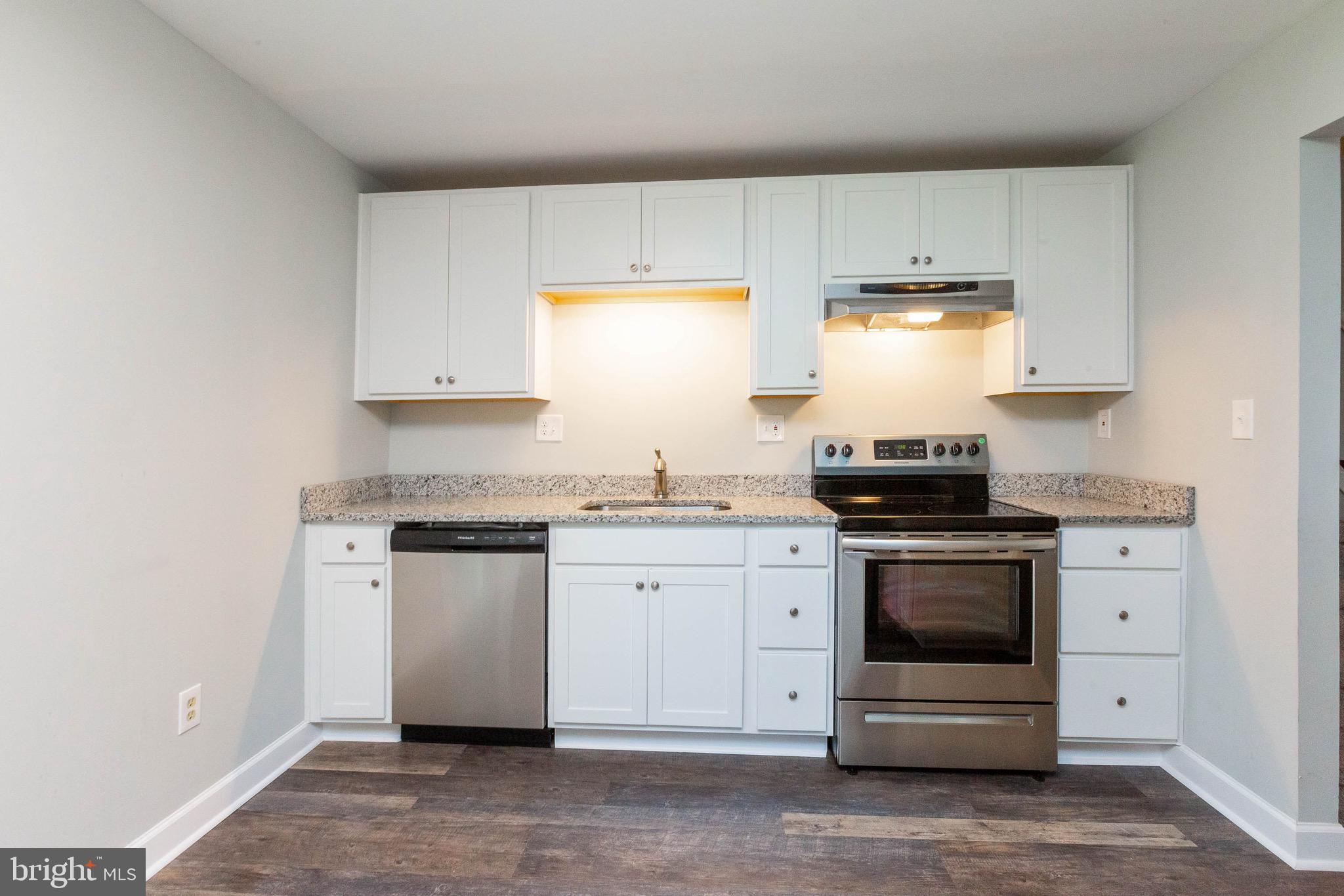 5441 Marsh Hawk Way Columbia, MD 21045 - Photo 12 of 42 Remodeled kitchen 2019