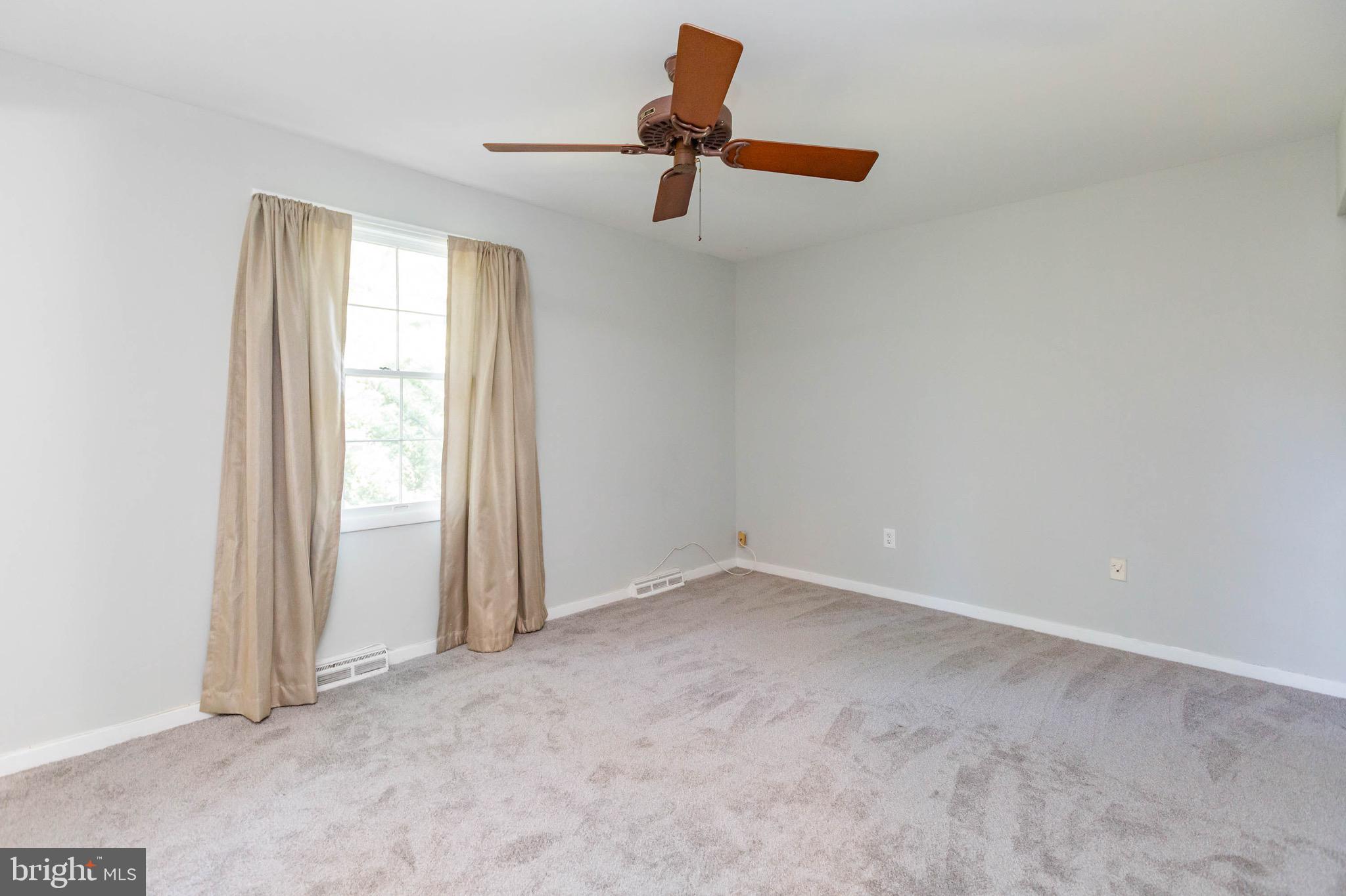 5441 Marsh Hawk Way Columbia, MD 21045 - Photo 17 of 42 Master ensuite