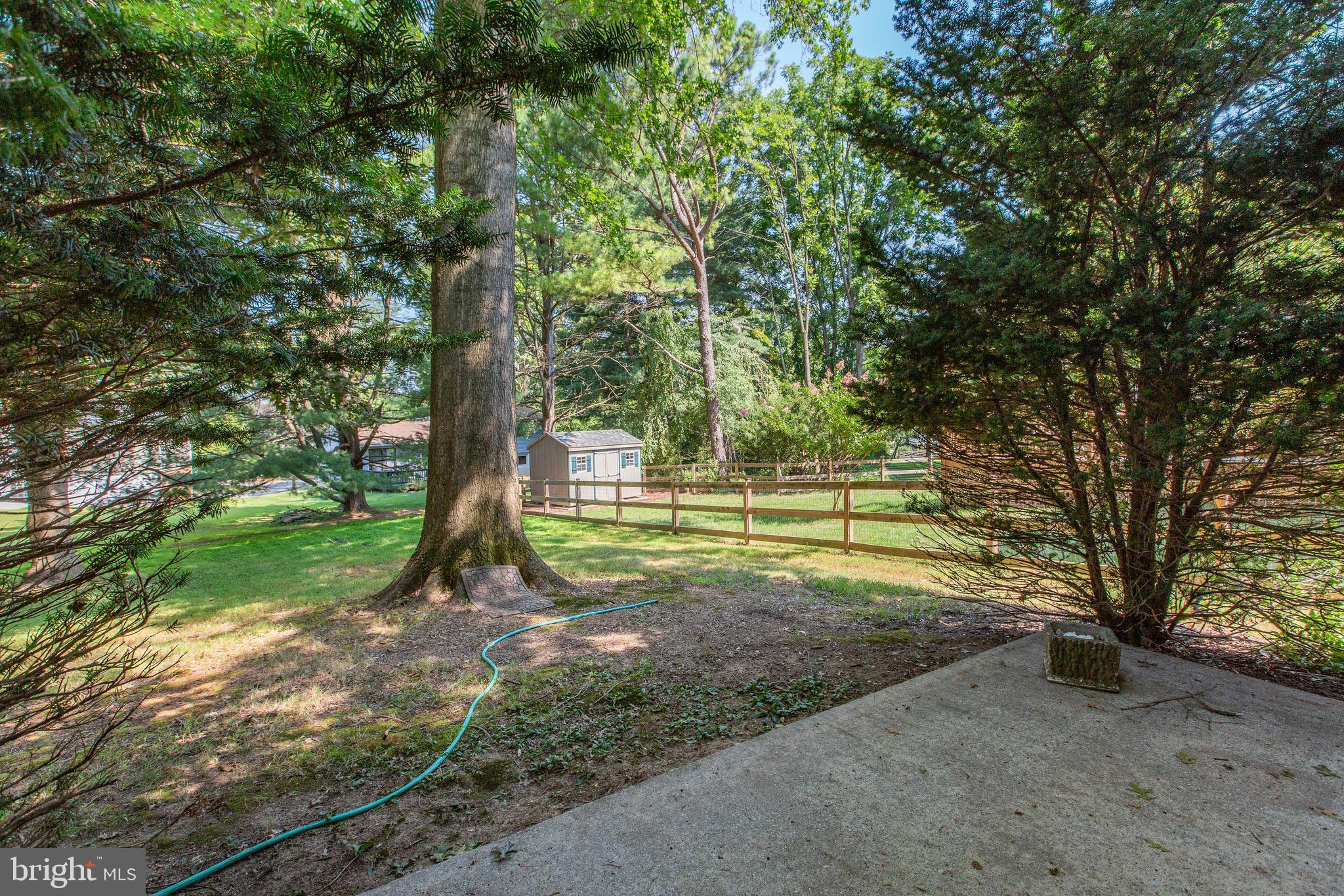 5441 Marsh Hawk Way Columbia, MD 21045 - Photo 38 of 42 Backyard and patio