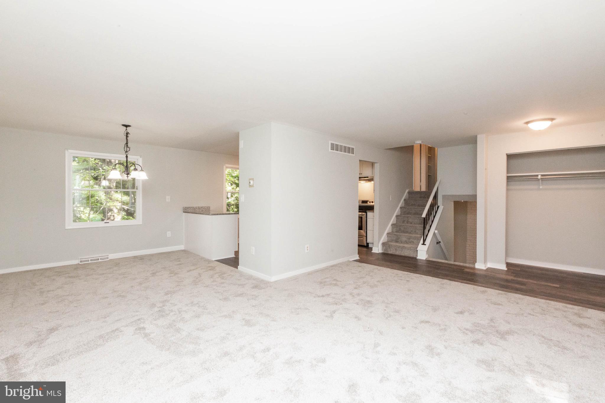 5441 Marsh Hawk Way Columbia, MD 21045 - Photo 7 of 42 Living room/dining room