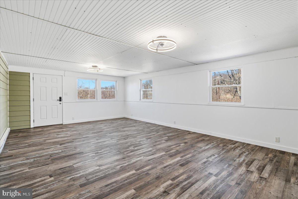 4835 Shookstown Road Frederick, MD 21702 - Photo 17 of 40 Additional living space or second living room