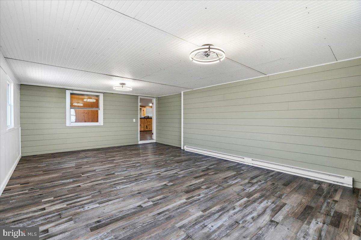 4835 Shookstown Road Frederick, MD 21702 - Photo 18 of 40 Additional living space or second living room