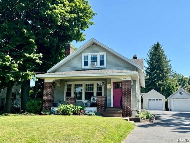 217 Bates Avenue Oneida, NY 13421 - Photo 4 of 39