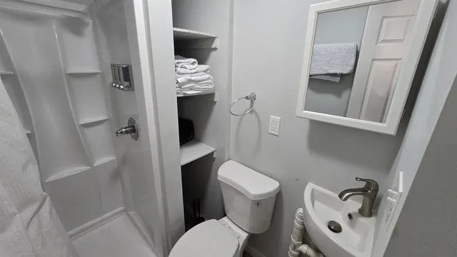 $1,700 | 579 State Street, Unit 2, Portsmouth, NH 03801