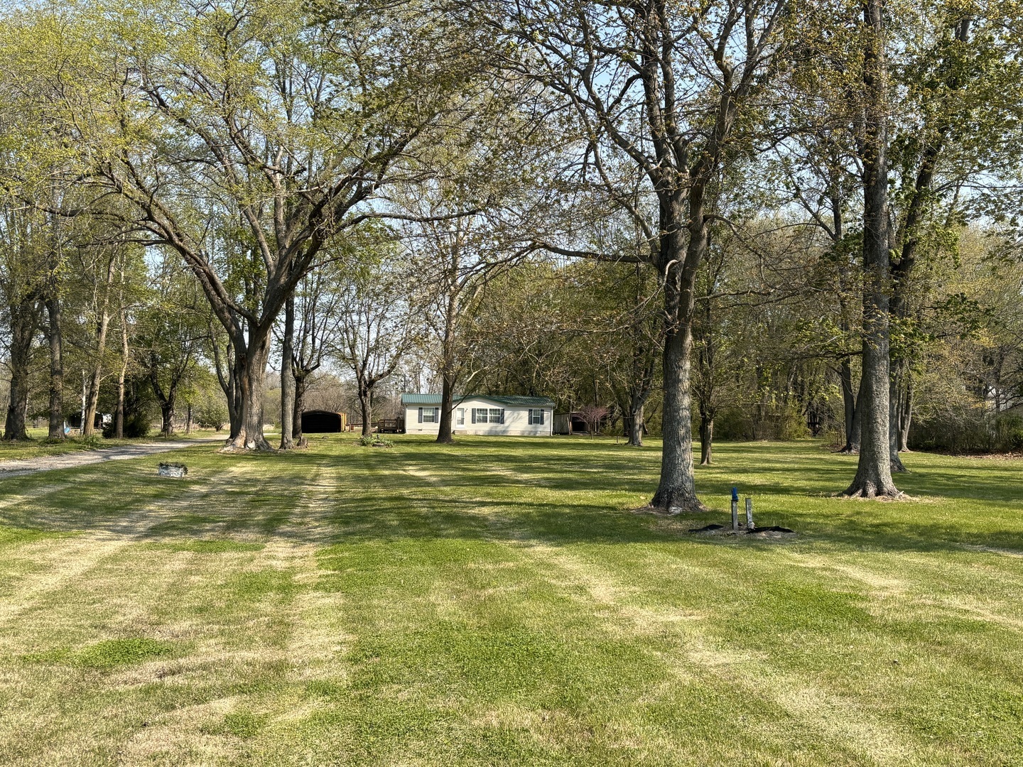 15662 East Nolan Road Mount Vernon, IL 62864 - Photo 2 of 46