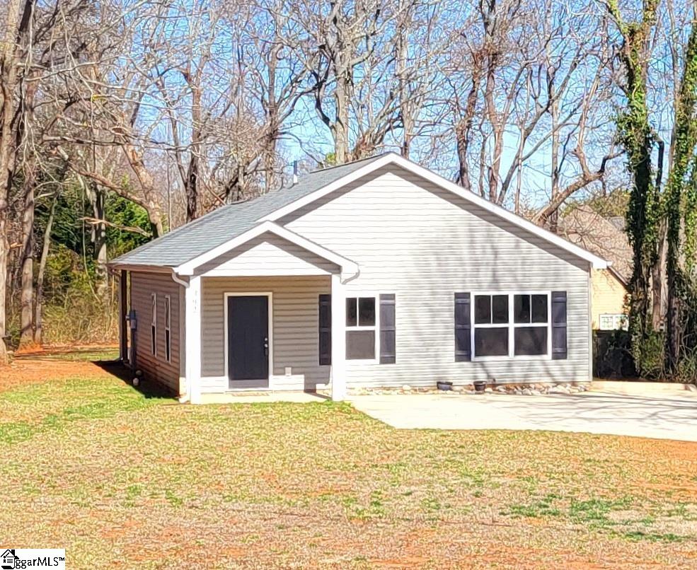 392 Jordan Road Lyman, SC 29365 - Photo 1 of 20