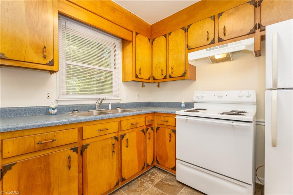 3679 Day Road Walkertown, NC 27051 - Photo 12 of 37 Gallery Image 12