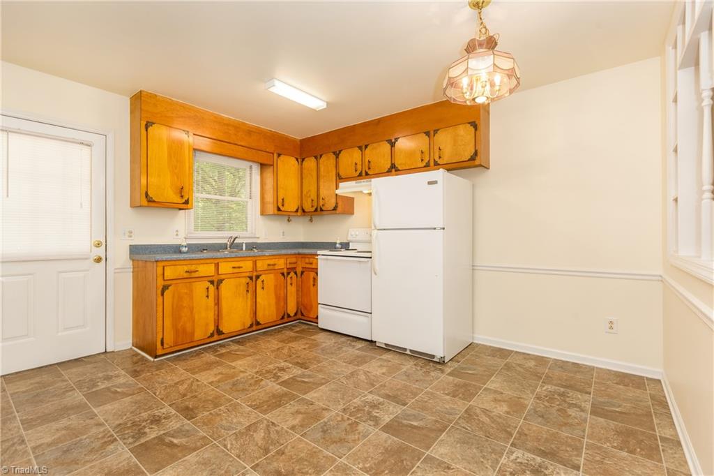 3679 Day Road Walkertown, NC 27051 - Photo 10 of 37 Gallery Image 10