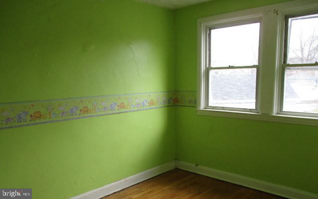 206 Grove Park Road Baltimore, MD 21225 - Photo 9 of 15
