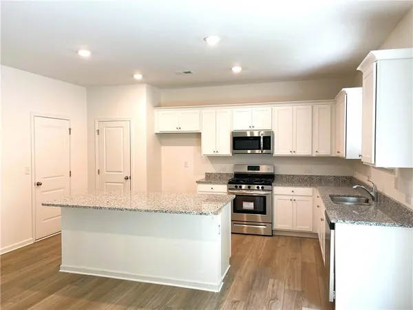 $2,200 | 290 Rivulet Drive, Dallas, GA 30132